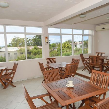 Caribbean Inn And Suites St. John's Dış mekan fotoğraf